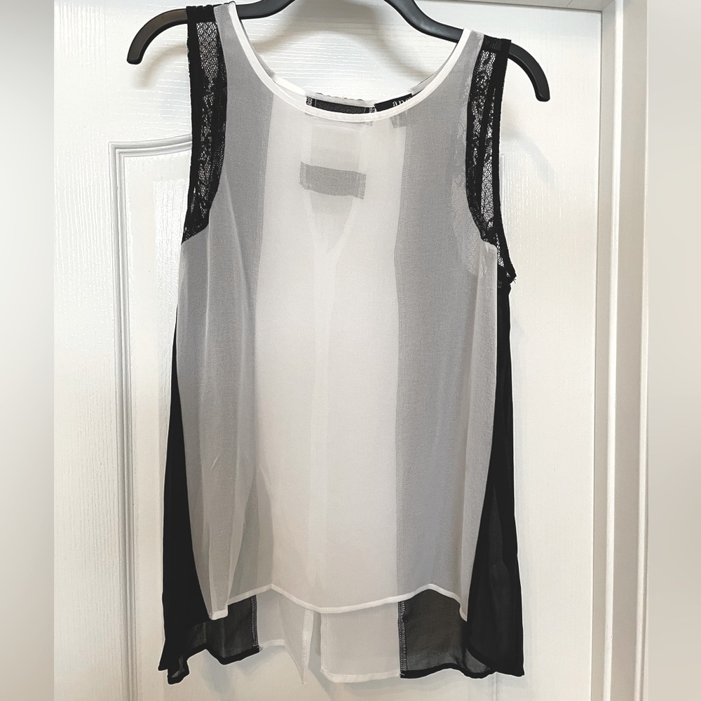 ANA a.n.a chiffon tank top shirt top size Medium in black & creamy white panels - Picture 1 of 6
